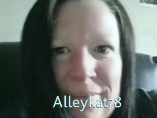 Alleykat78 Straponles