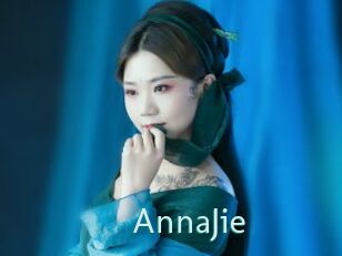 AnnaJie Straponles