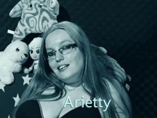 Arietty Straponles