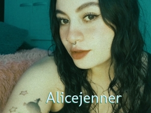 alicejenner Straponles