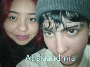 alisiaandmia Straponles