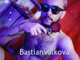 bastianvalkova Straponles