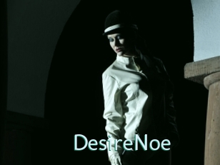 DesireNoe Straponles