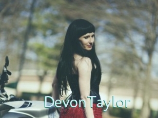DevonTaylor Straponles