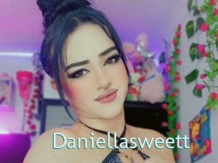 daniellasweett Straponles