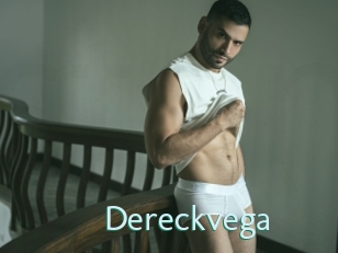 dereckvega Straponles