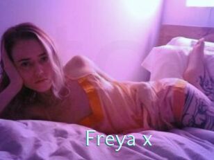 Freya_x