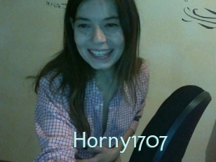 Horny1707 Straponles