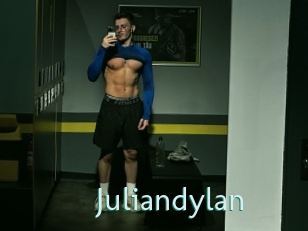 juliandylan Straponles