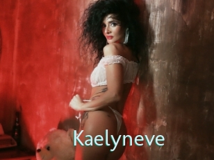 kaelyneve Straponles