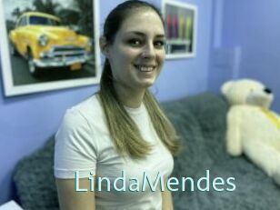LindaMendes Straponles