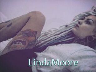 Linda_Moore