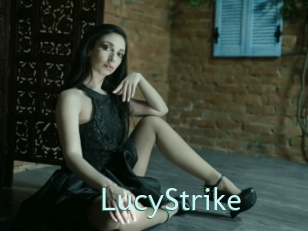 LucyStrike Straponles