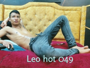 leo_hot_049 Straponles