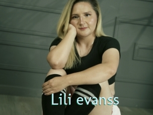 lili_evanss Straponles