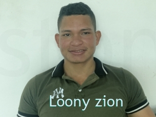 loony_zion Straponles