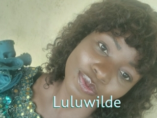 luluwilde Straponles