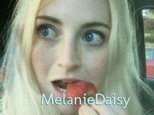 Melanie_Daisy