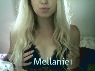 Mellanie1 Straponles