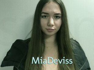 MiaDeviss