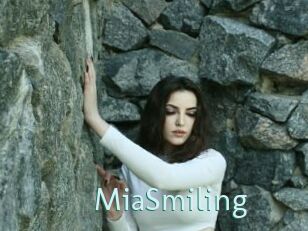 MiaSmiling