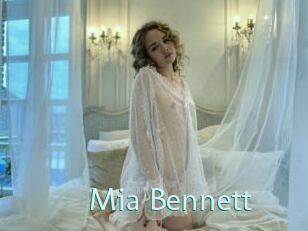 Mia_Bennett