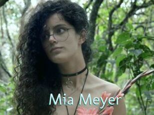 Mia_Meyer