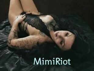 Mimi_Riot