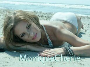 MoniqueCherie