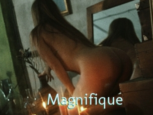magnifique Straponles