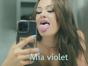 Mia_violet