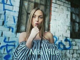 Mia_fille