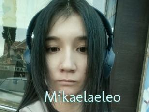 mikaelaeleo Straponles