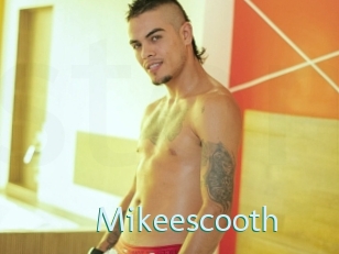 mikeescooth Straponles