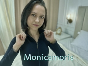 monicamoris Straponles