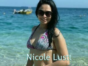 Nicole_Lustt Straponles