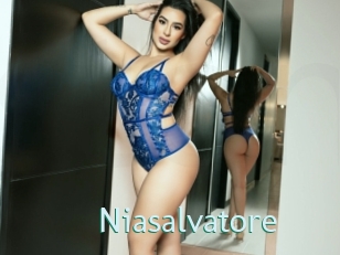 niasalvatore Straponles