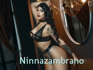 ninnazambrano Straponles