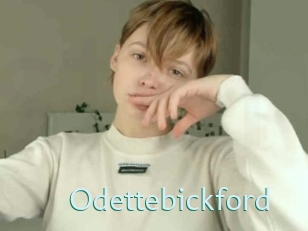 odettebickford Straponles