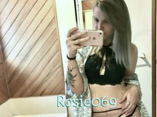 Rosie069 Straponles
