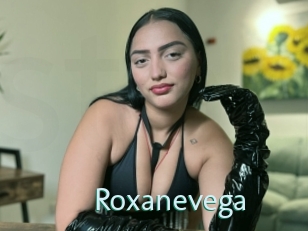roxanevega Straponles