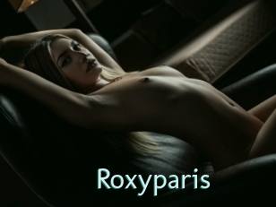 roxyparis Straponles