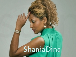ShaniaDina Straponles