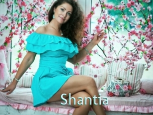 Shantia Straponles