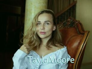 TaylaMoore Straponles