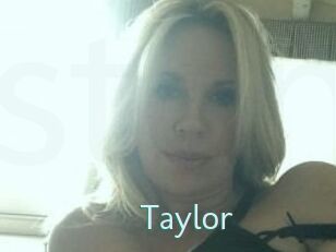 _Taylor Straponles