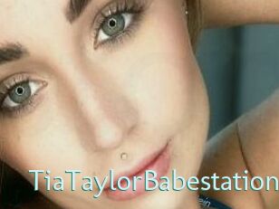 TiaTaylorBabestation