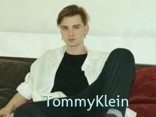 TommyKlein Straponles