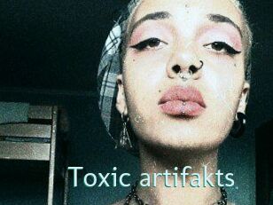 Toxic_artifakts