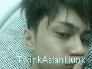 TwinkAsianHunk